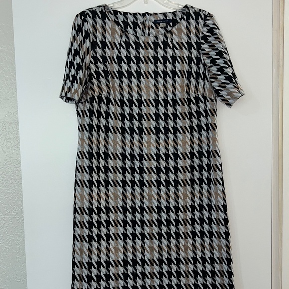 Tommy Hilfiger Dresses & Skirts - Tommy Hilfiger Houndstooth-Print A-Line Dress Size 12